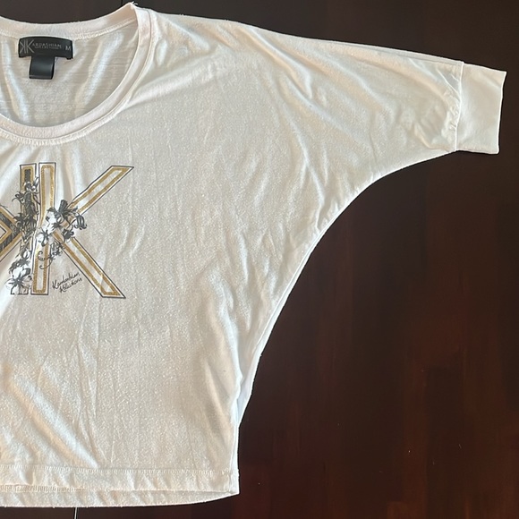 Kardashian Kollections Tshirt - Picture 2 of 6